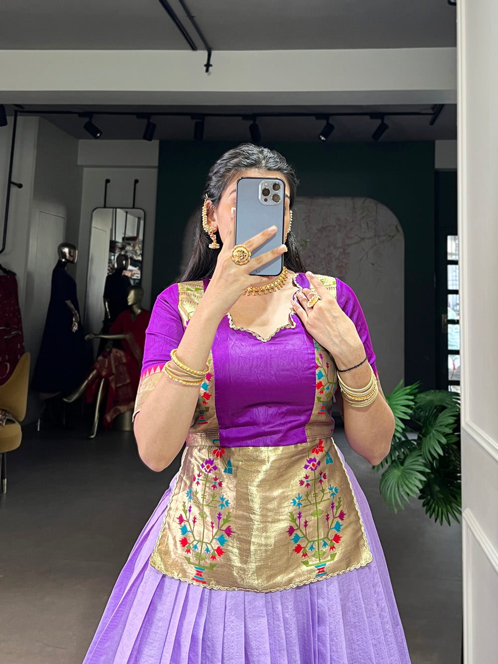 Traditional lavender zari border lehenga for weddings